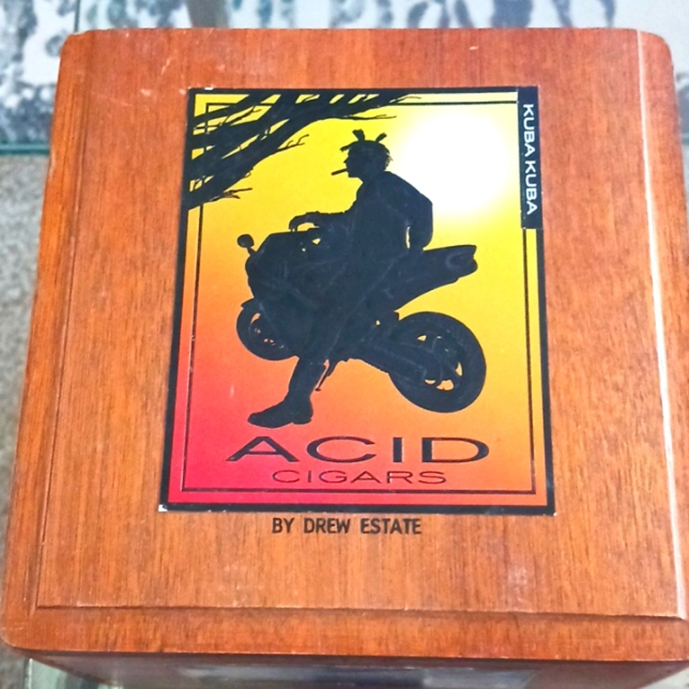 DREW ESTATE Cigar wood box
